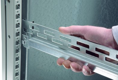 Mittenbefestigung einhängbar, links